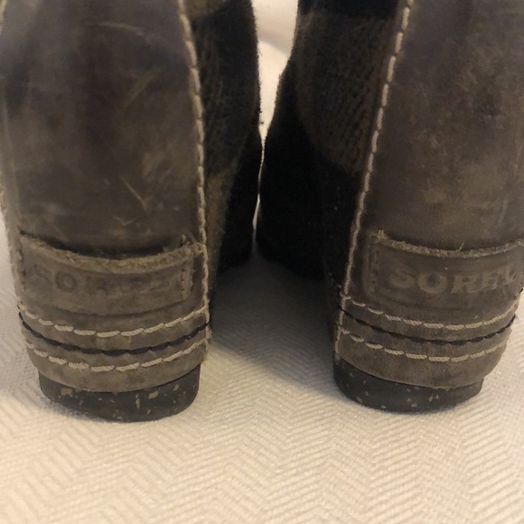 Sorel pdx green plaid wedge boots size 5.5/6 - Picture 4 of 9